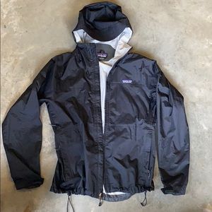 Patagonia Rain Jacket Women’s Medium black